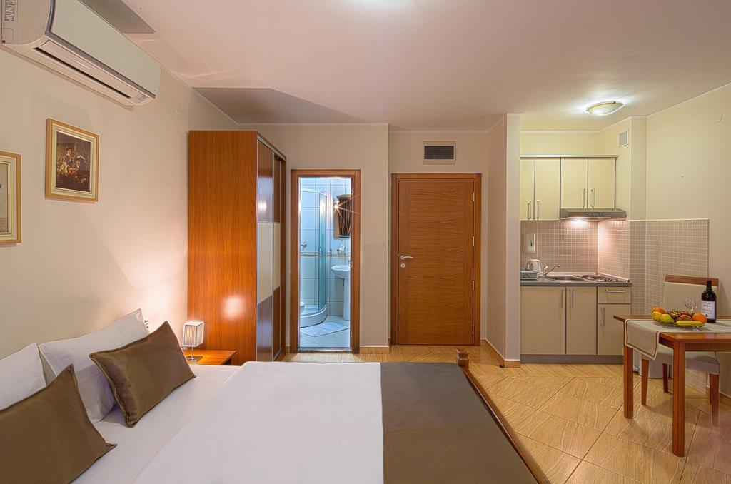 Petrovac Holiday Apartments Екстер'єр фото